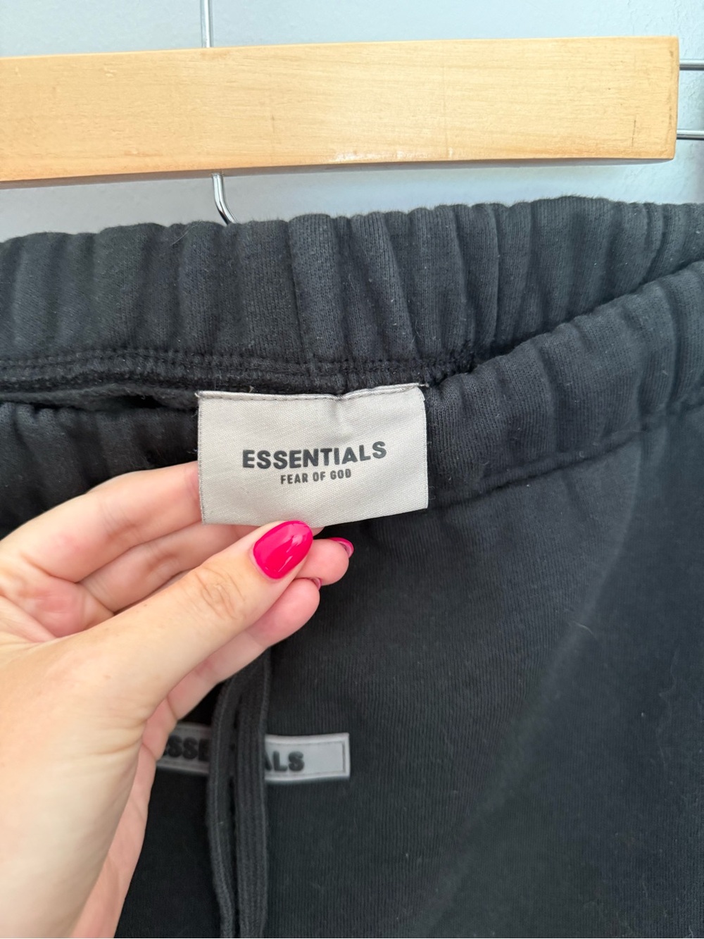 Fear of God Essentials Summer Core Sweatpant 'Black' - Picture 2 of 7